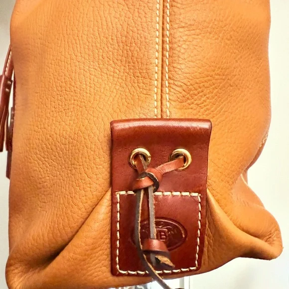 🍑DOONEY FREAKING BOURKE!!! LIKE NEW!!🍑 - Picture 4 of 6